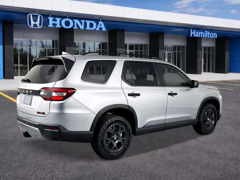 New 2026 Honda Pilot TrailSport image 5