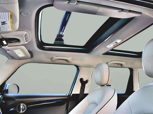 Used 2016 MINI Cooper S image 22