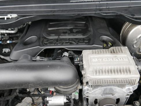 Used 2024 RAM 1500 Laramie image 9