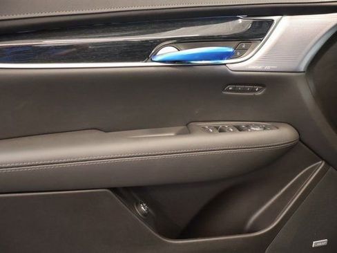 New 2026 Cadillac XT5 Premium Luxury w/ Driver Assist Package AWD/4WD image 9