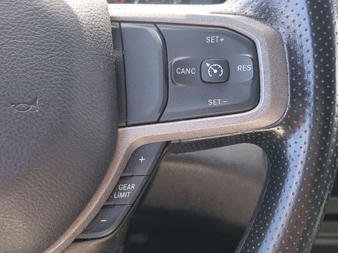 Used 2024 RAM 3500 Tradesman w/ Chrome Appearance Group AWD/4WD image 27