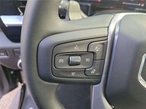 New 2026 GMC Sierra 1500 SLT image 24