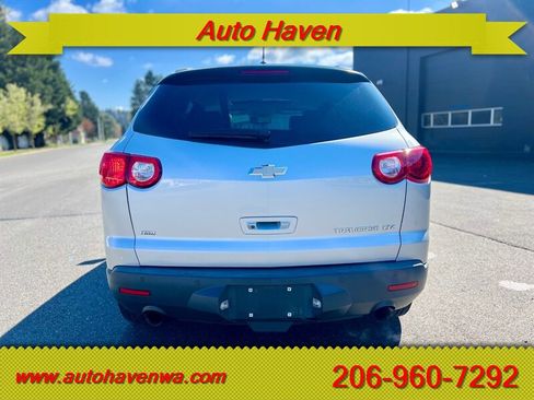 Used 2012 Chevrolet Traverse LTZ image 6