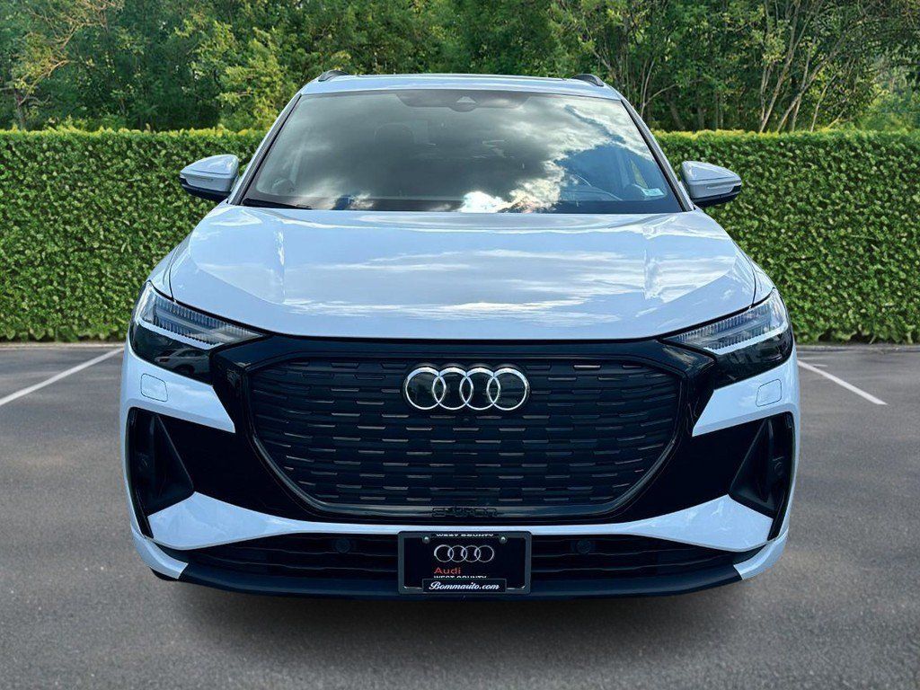 Used 2023 Audi Q4 e-tron Prestige w/ Black Optic Package AWD/4WD image 9