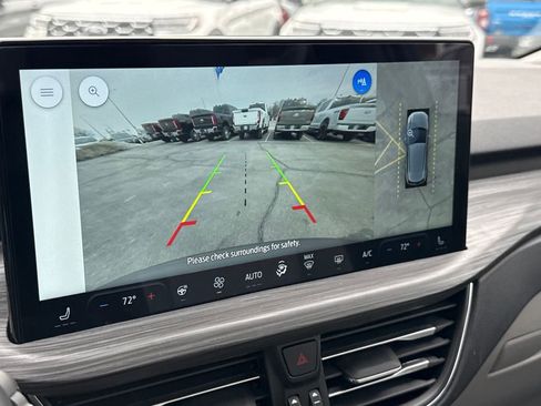 Certified 2025 Ford Escape Platinum w/ Premium Technology Package image 22