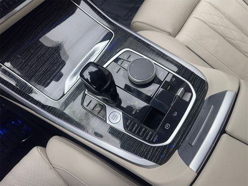 Used 2022 BMW X7 xDrive40i w/ M Sport Package image 74