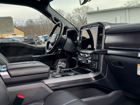 New 2025 Ford F150 Platinum w/ FX4 Off-Road Package image 22