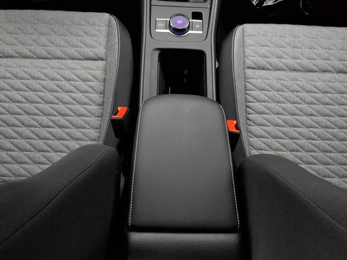 Certified 2025 Volkswagen Tiguan S image 24