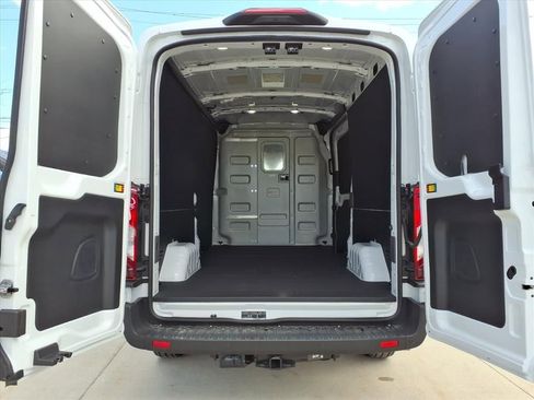 New 2026 Ford Transit 250 148 Medium Roof image 10