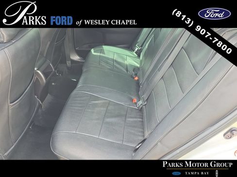 Used 2015 Toyota Camry LE FWD image 15
