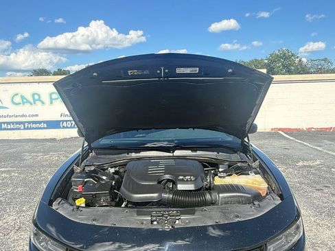 Used 2019 Dodge Charger SXT w/ Leather Interior Group RWD image 17