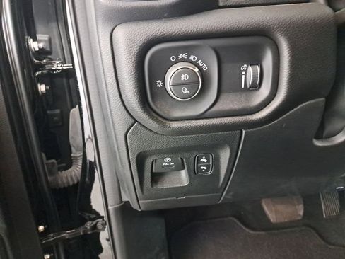 Used 2023 RAM 1500 Big Horn image 13