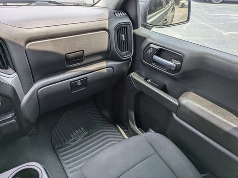 Used 2021 Chevrolet Silverado 1500 Custom AWD/4WD image 18