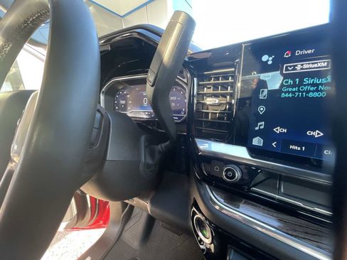 Used 2025 Chevrolet Silverado 2500 LT w/ Convenience Package image 15