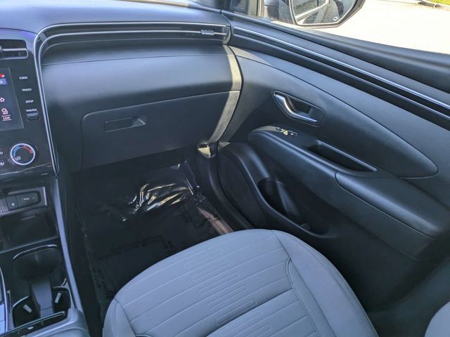 Used 2022 Hyundai Santa Cruz SEL w/ Activity Package FWD image 17
