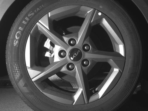 Used 2025 Kia K4 FWD image 18