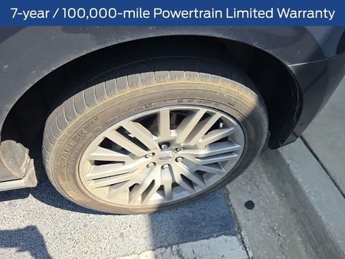 Certified 2022 Ford Expedition Platinum AWD/4WD image 4