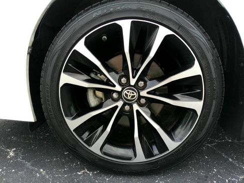 Used 2019 Toyota Corolla SE image 26