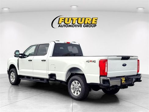 Used 2024 Ford F350 XLT image 6