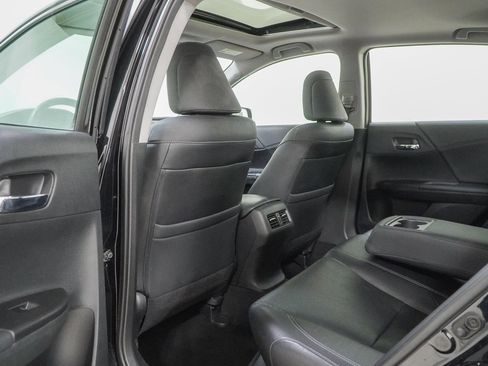 Used 2016 Honda Accord EX-L image 42