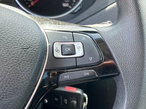 Used 2017 Volkswagen Jetta S w/ Jetta S Cold Weather Package image 9