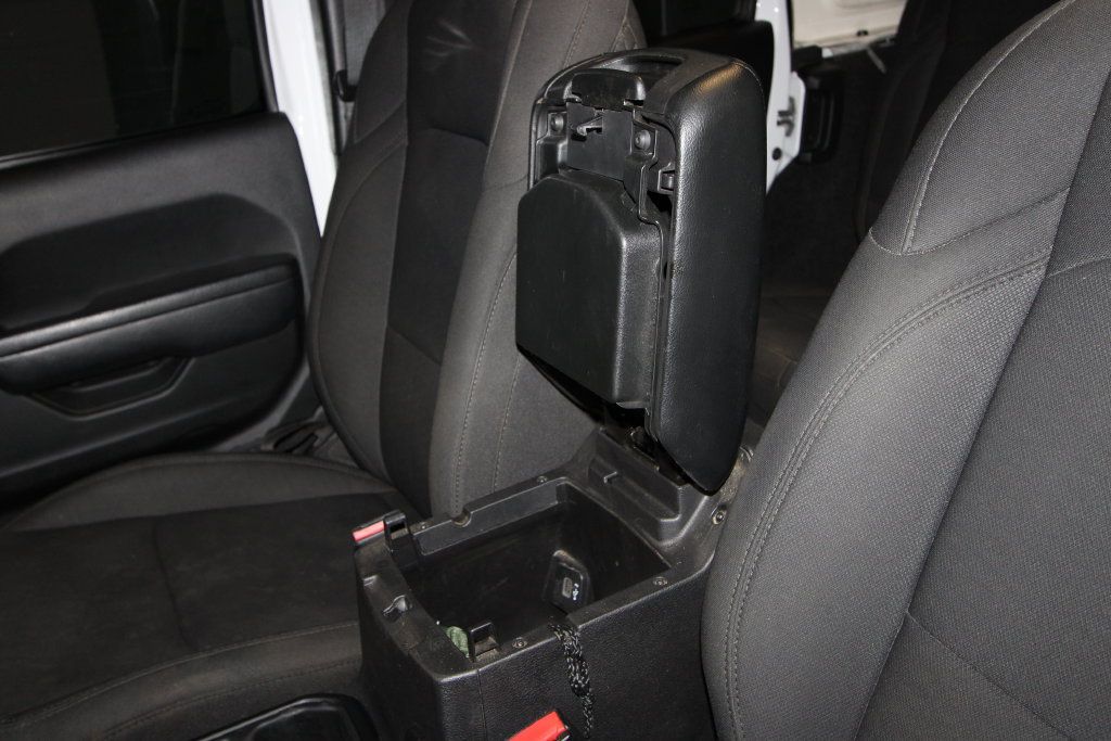 Used 2022 Jeep Wrangler Unlimited Sport AWD/4WD image 17
