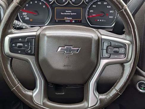 Used 2019 Chevrolet Silverado 1500 LT Trail Boss AWD/4WD image 12