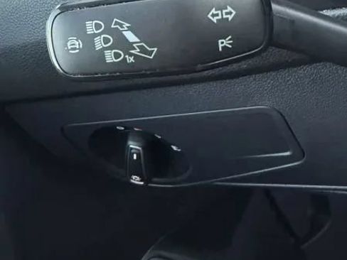 Used 2022 Volkswagen Tiguan SE FWD image 46