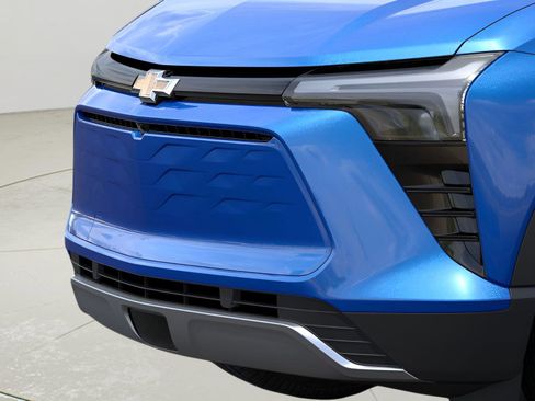 New 2025 Chevrolet Blazer EV LT image 13