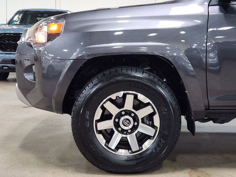 Used 2021 Toyota 4Runner TRD Off-Road Premium AWD/4WD image 5