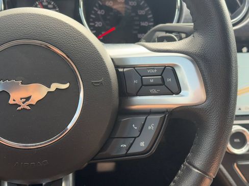 Used 2016 Ford Mustang Coupe RWD image 13
