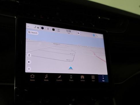 Used 2025 Jeep Grand Cherokee L Limited w/ Black Appearance Package image 21