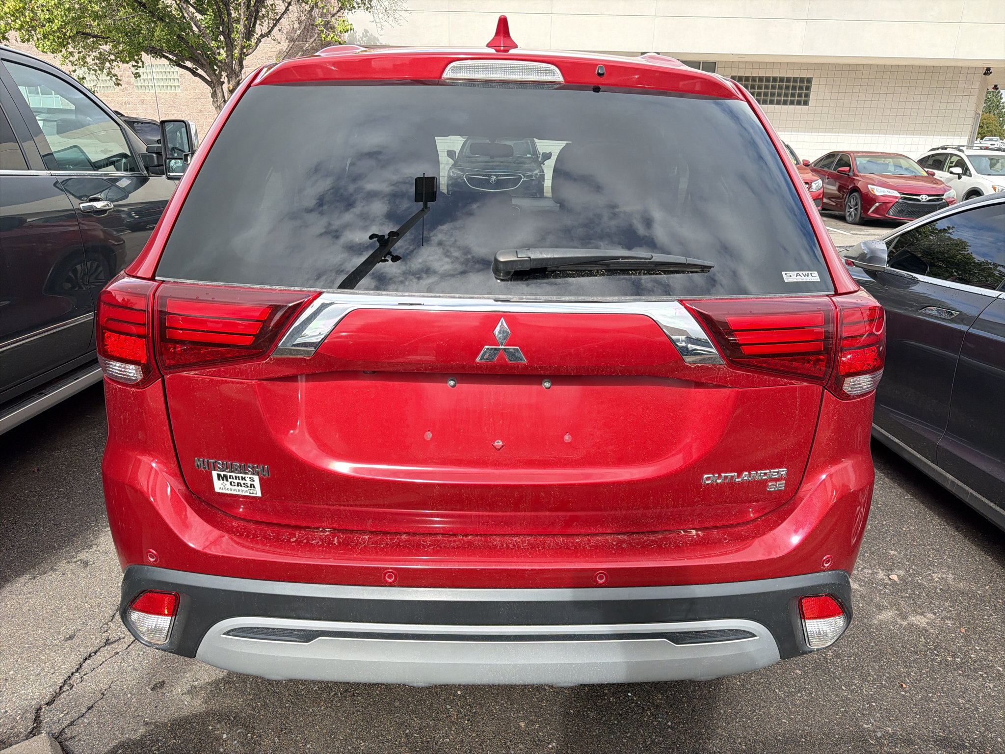 Used 2019 Mitsubishi Outlander SE AWD/4WD image 5