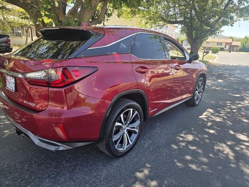Used 2017 Lexus RX 450h AWD w/ Cold Weather Package image 5