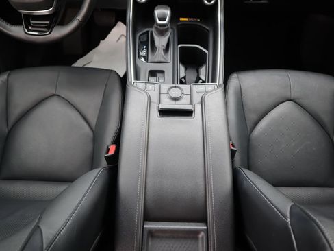 Used 2024 Toyota Grand Highlander Limited image 16