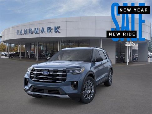 New 2026 Ford Explorer Active w/ Active Comfort Package image 2