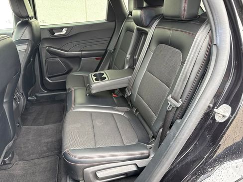 Used 2025 Ford Escape ST-Line Select AWD/4WD image 22