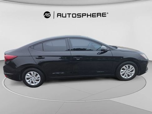 Used 2020 Hyundai Elantra SE w/ Cargo Package (C1) FWD image 11