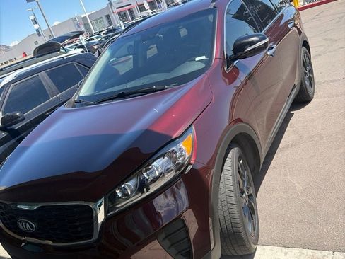 Used 2019 Kia Sorento S FWD image 1