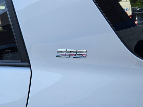Used 2018 Toyota 4Runner SR5 RWD image 29