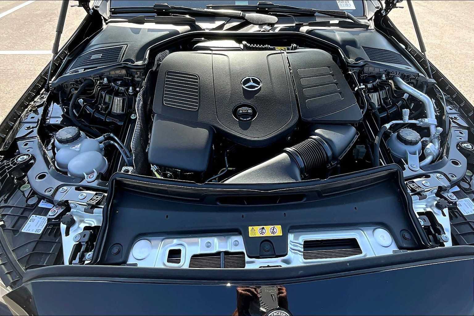 Certified 2025 Mercedes-Benz C 300 Sedan image 16