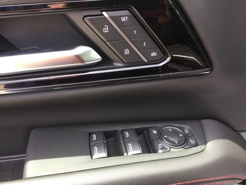 New 2026 GMC Yukon XL AT4 Ultimate AWD/4WD image 11
