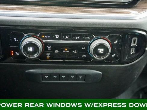 Used 2024 Chevrolet Silverado 3500 LT w/ Convenience Package image 17