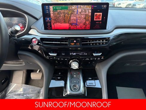 Used 2025 Acura MDX w/ Technology Package image 16