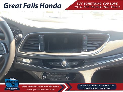 Used 2024 Buick Enclave Essence w/ Experience Buick Package AWD/4WD image 20