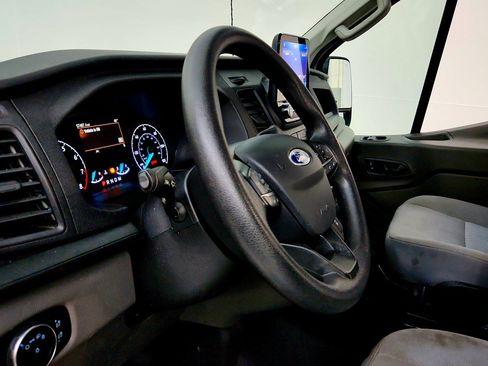 Used 2020 Ford Transit 150 Low Roof RWD image 21