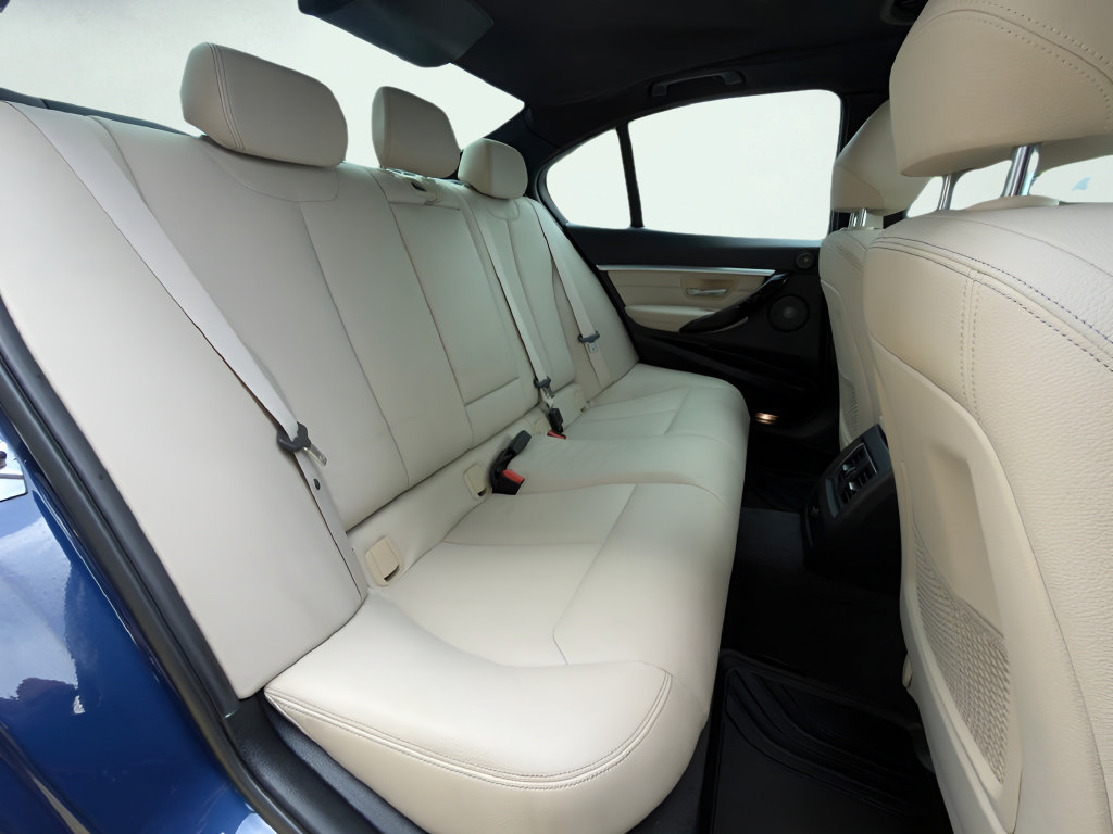 Used 2018 BMW 340i Sedan RWD image 34