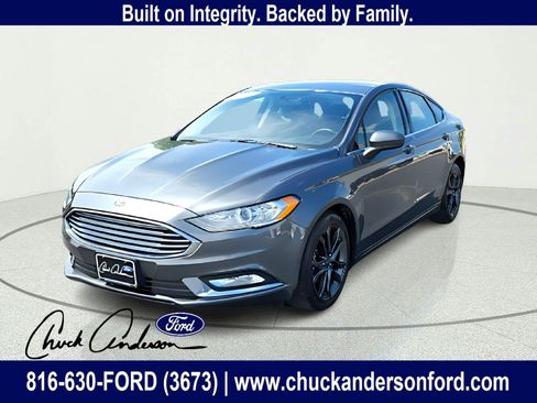 Used 2018 Ford Fusion SE FWD image 1
