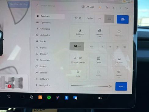 Used 2026 Tesla Model Y 2WD image 22