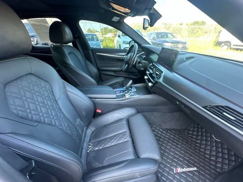 Used 2022 BMW 530i w/ M Sport Package RWD image 29